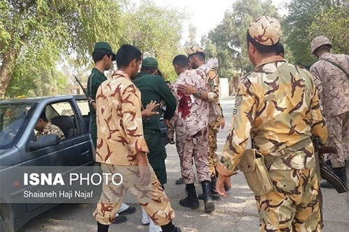 Ataque terrorista en Irán durante un desfile militar